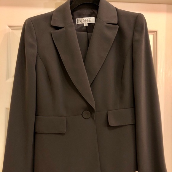 Kasper Gray Suit - Picture 2 of 2